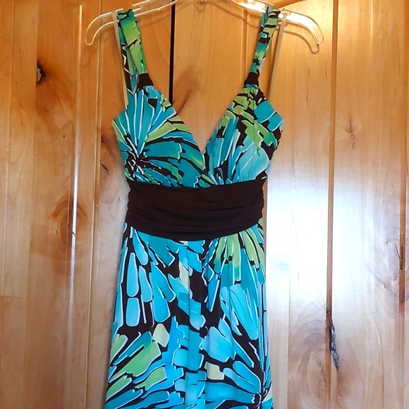 Hawaiian Halter Sundress - Picture 3 of 4